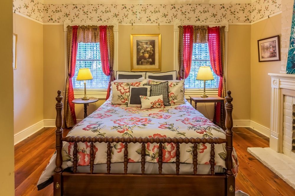 Bed and Breakfast Amethyst Garden Savannah Exterior foto